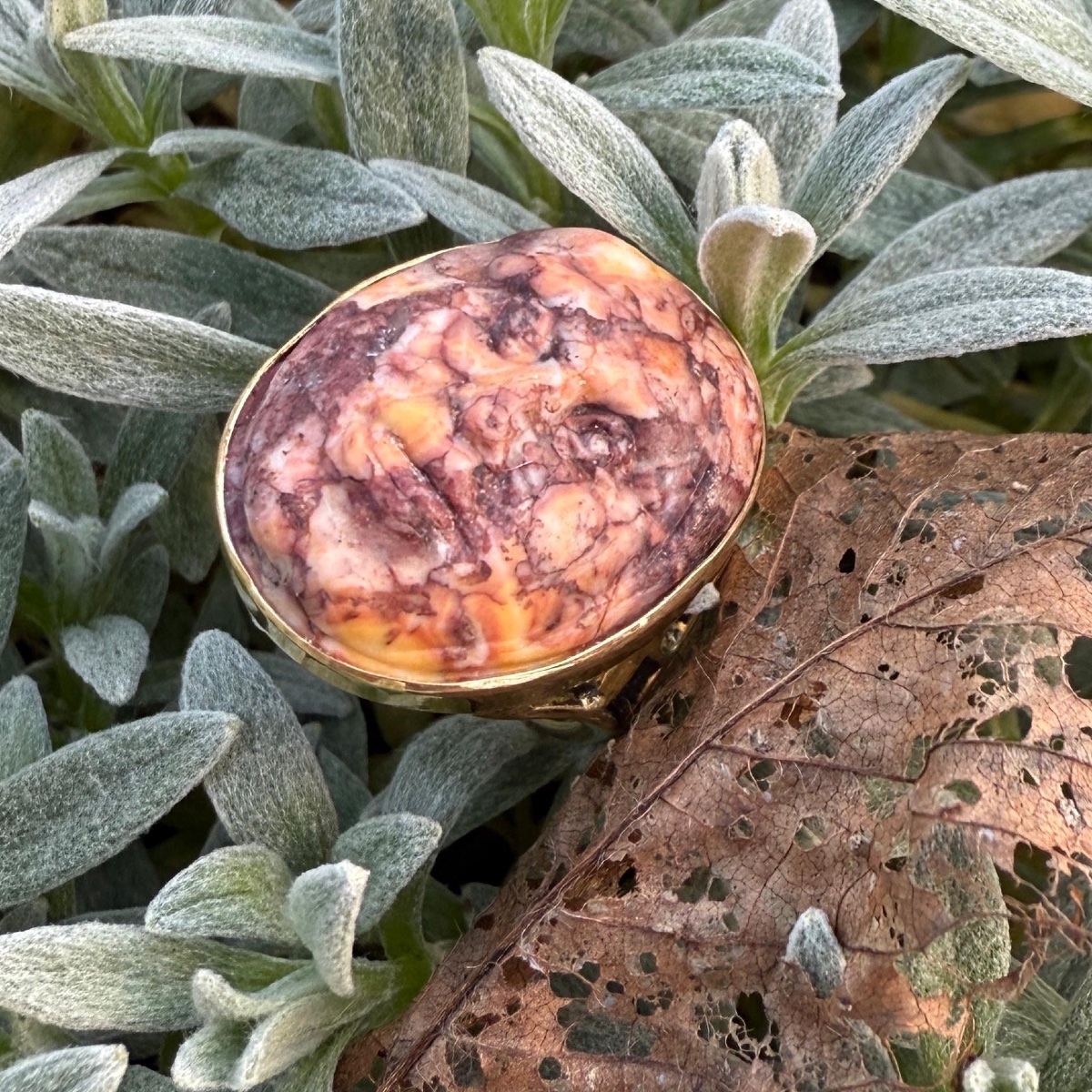 Bague camée à visage comique en marbre de Brescia, XVIIe-XVIIIe siècle ; monture du XIXe siècle-photo-2