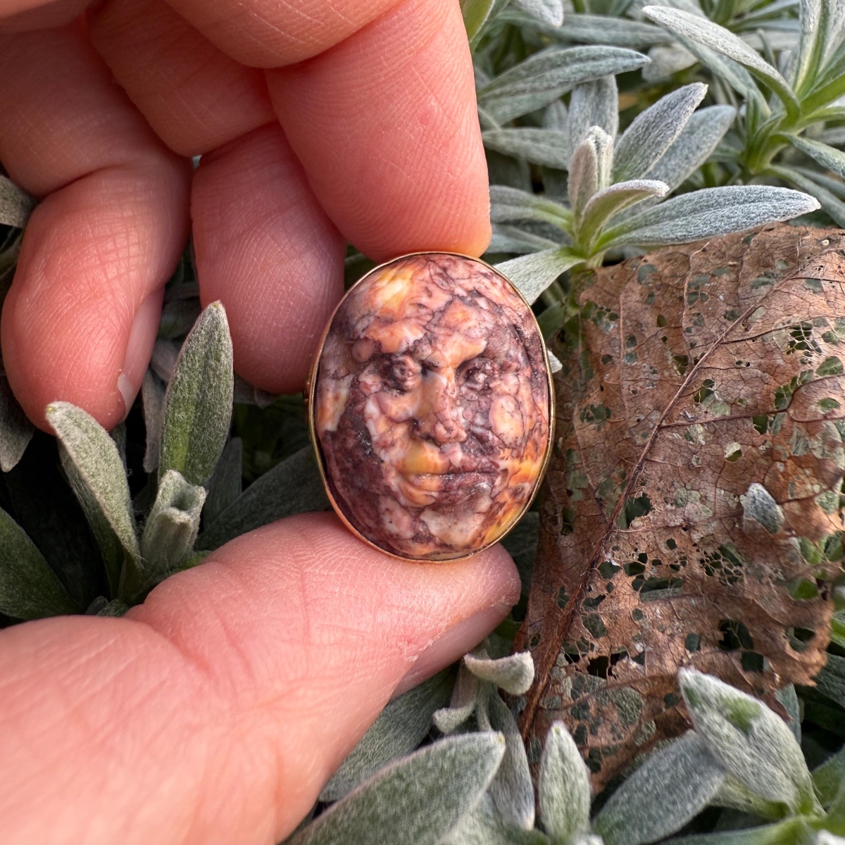 Bague camée à visage comique en marbre de Brescia, XVIIe-XVIIIe siècle ; monture du XIXe siècle-photo-7