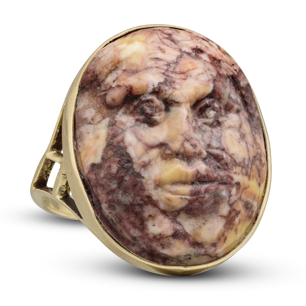 Bague camée à visage comique en marbre de Brescia, XVIIe-XVIIIe siècle ; monture du XIXe siècle