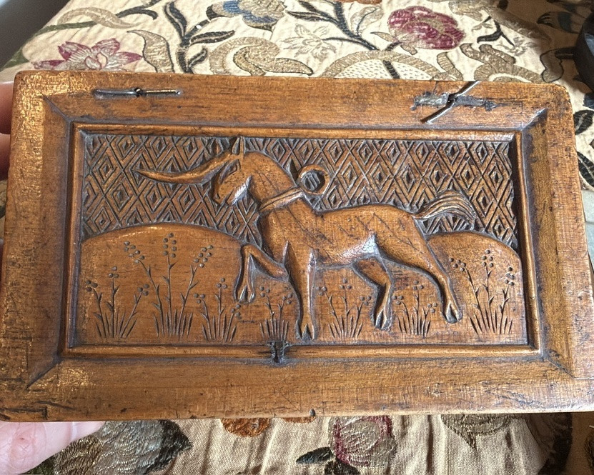 Small Minnekästchen. Southern Germany, Rhine Valley, 15th Century.-photo-3