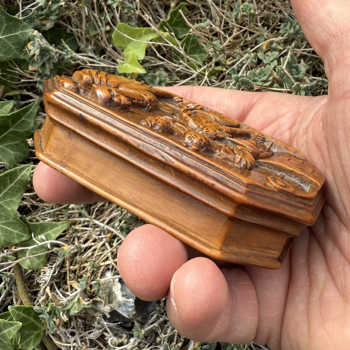 Boxwood Snuff Box With Biblical Scene (rebecca). Netherlandish, 17th Century.-photo-2