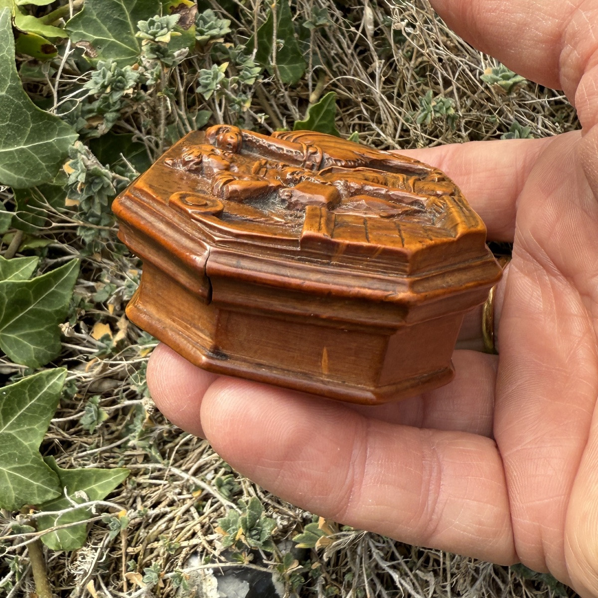 Boxwood Snuff Box With Biblical Scene (rebecca). Netherlandish, 17th Century.-photo-4