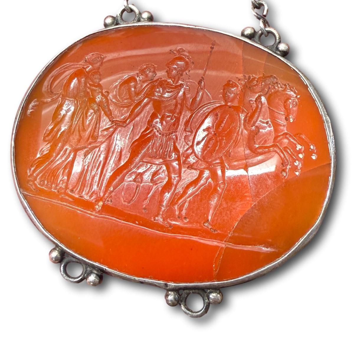 Le Départ d'Hector ; Intaille en cornaline montée sur argent. Italie, XVIIIe siècle. -photo-2