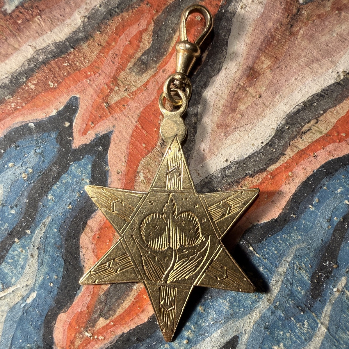 Gold Star Pendant Engraved With Foliate Ornament. Dutch, Late 17th Century.-photo-1