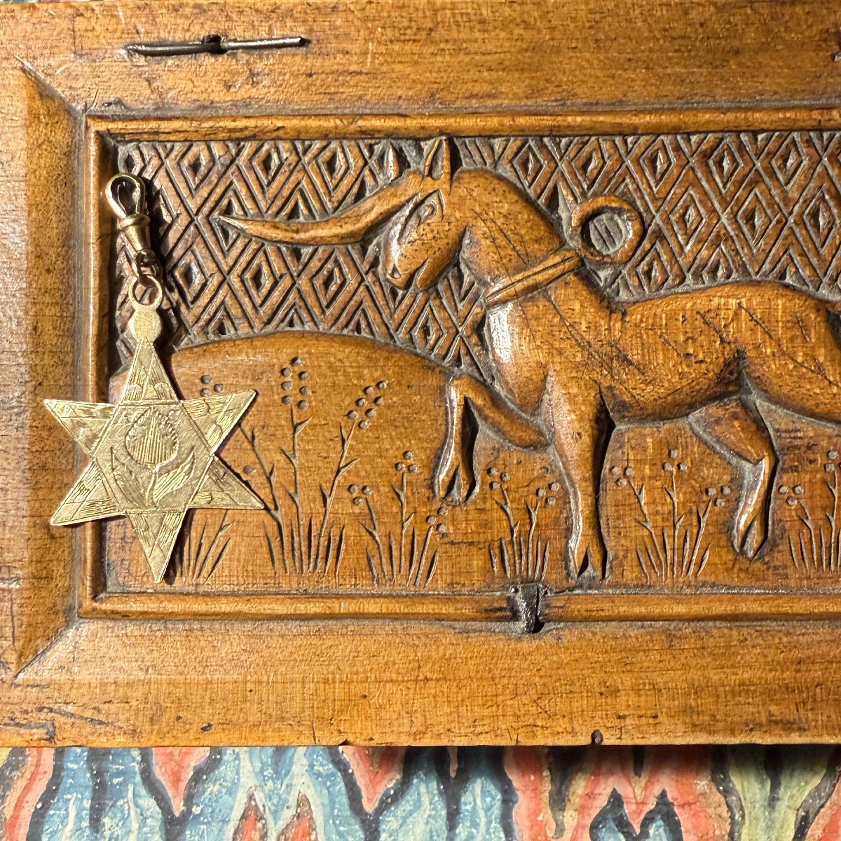 Gold Star Pendant Engraved With Foliate Ornament. Dutch, Late 17th Century.-photo-6