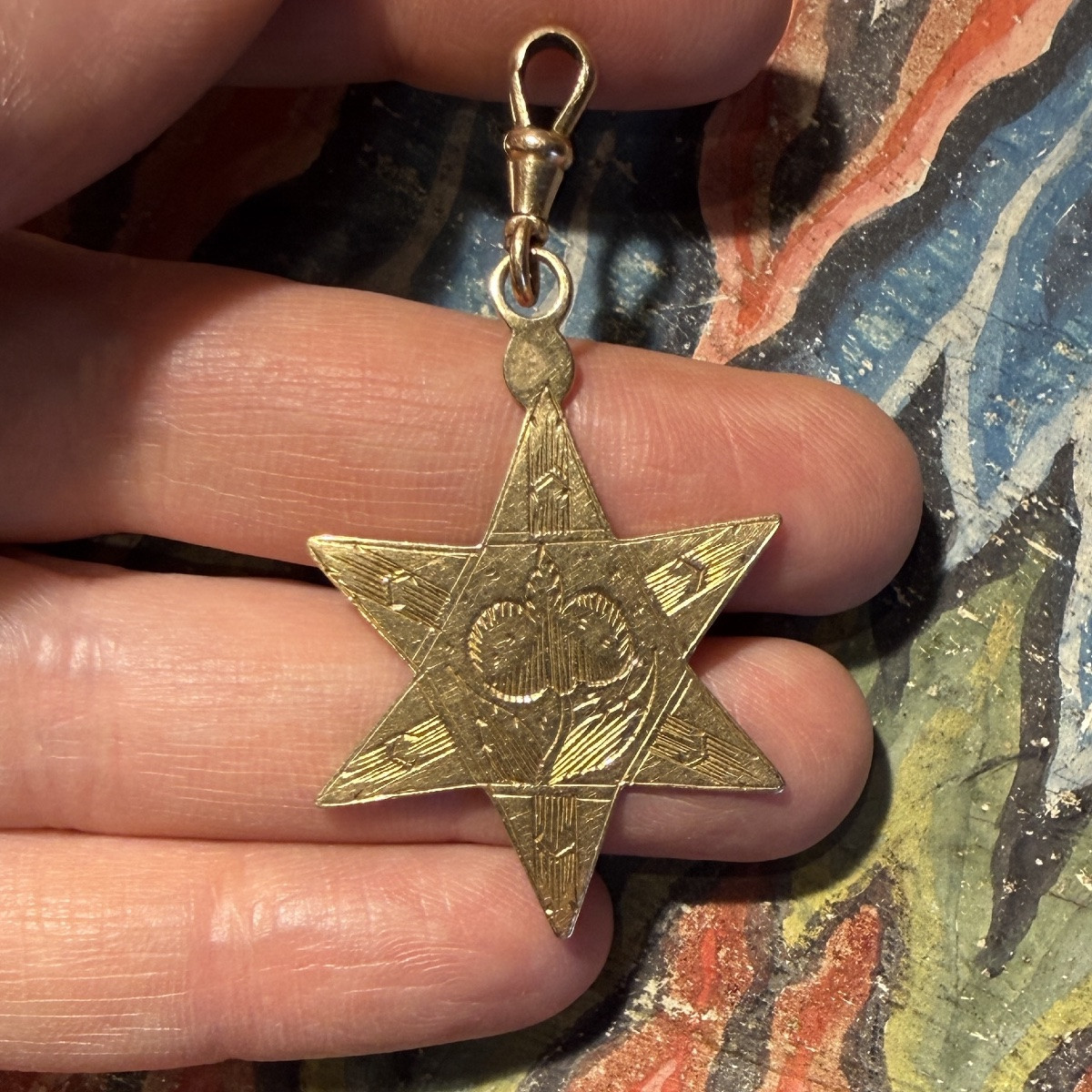 Gold Star Pendant Engraved With Foliate Ornament. Dutch, Late 17th Century.-photo-8