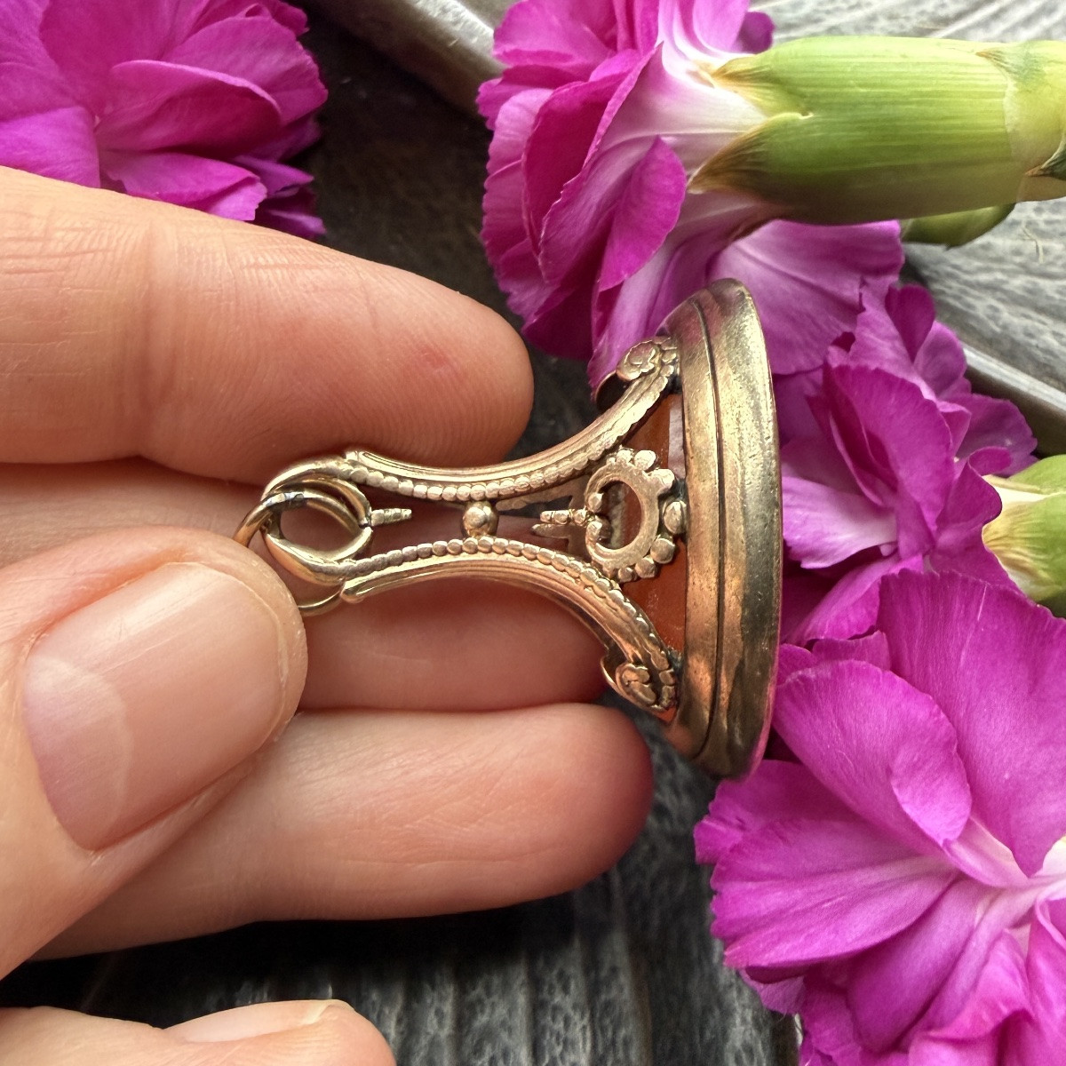 Sceau orné d'une intaille représentant Achille pleurant Patrocle. Angleterre, XVIIIe siècle.  -photo-4