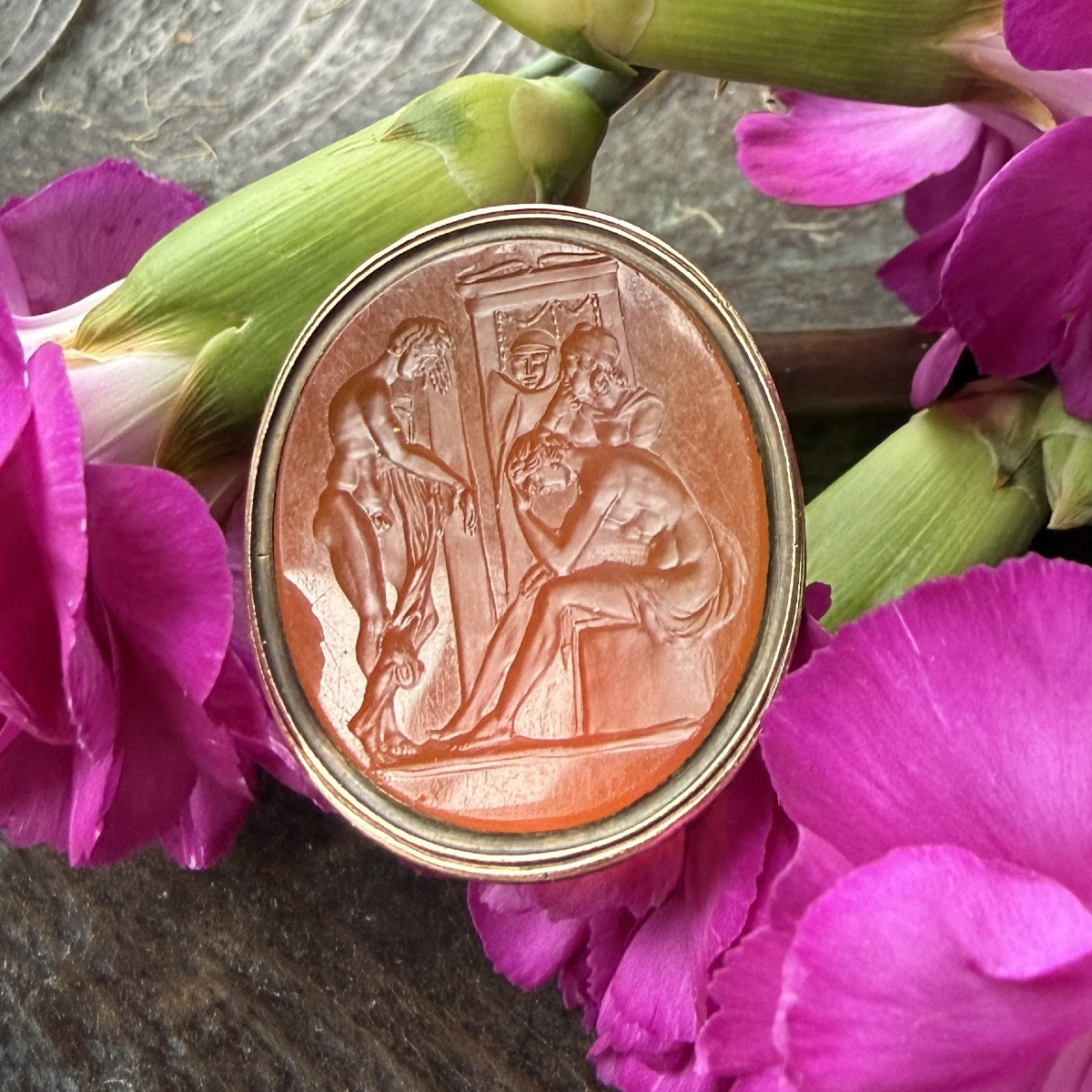 Sceau orné d'une intaille représentant Achille pleurant Patrocle. Angleterre, XVIIIe siècle.  -photo-6