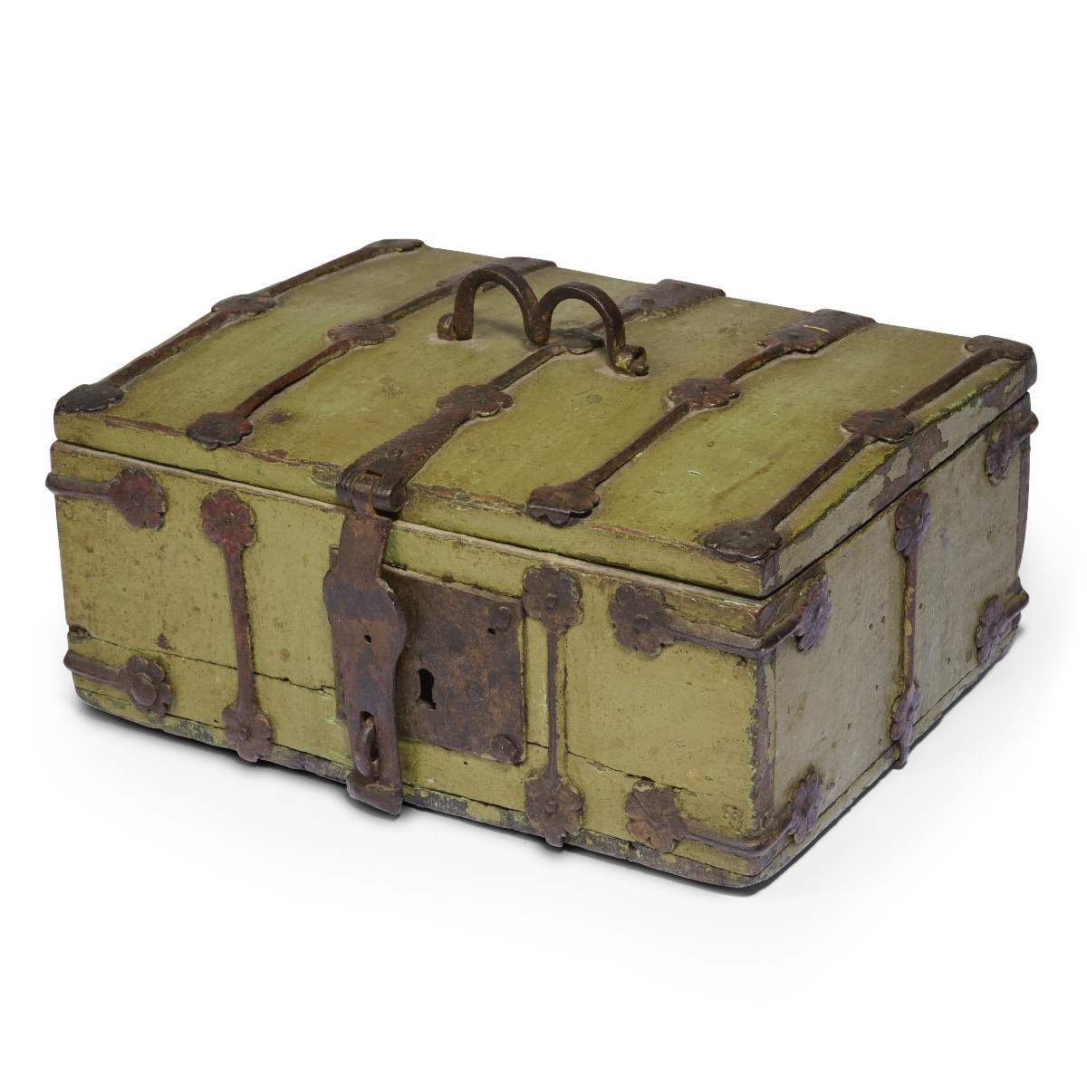 Coffret gothique en bois à ferrures. France, XVe siècle.  