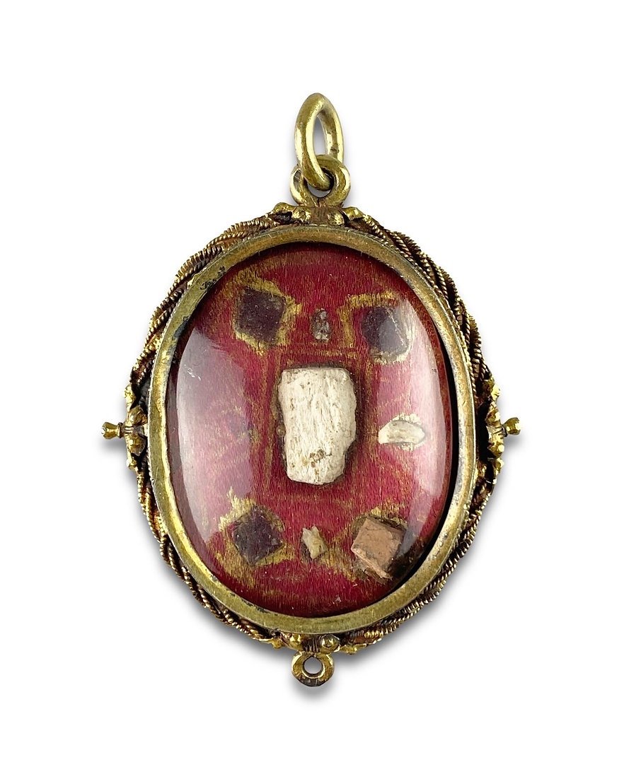 Pendentif Reliquaire En Argent Vermeil. Espagnol, Milieu Du XVIIe Siècle.