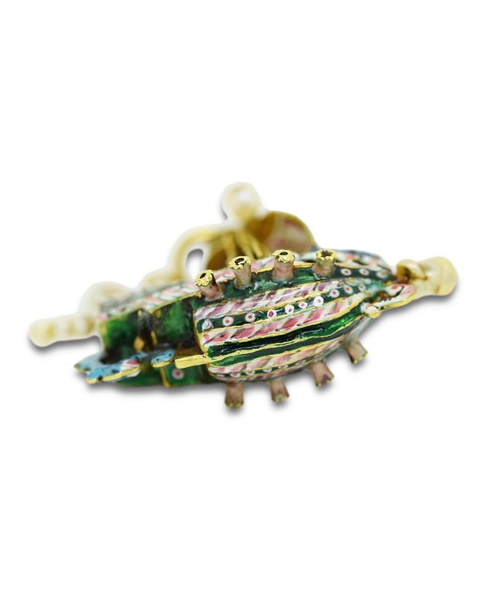 Pendant Set With Gold, Enamel And Pearls In The Shape Of A Ship. Spanish, Around 1700.-photo-4