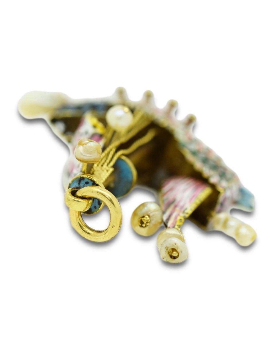Pendant Set With Gold, Enamel And Pearls In The Shape Of A Ship. Spanish, Around 1700.-photo-5