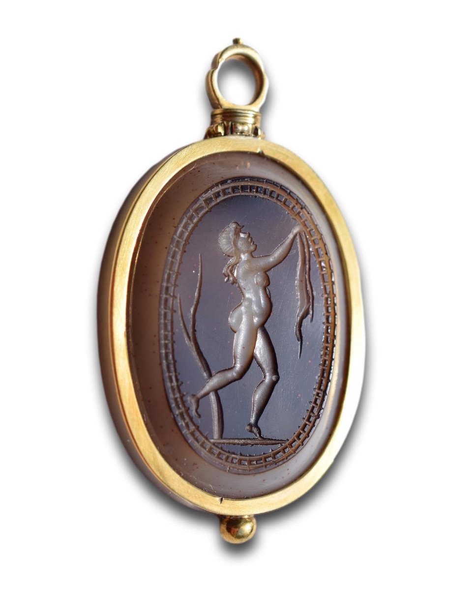 Gold Pendant With An Agate Intaglio Of The Bathing Venus. Italian, C.1700.-photo-6