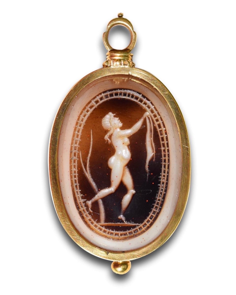 Gold Pendant With An Agate Intaglio Of The Bathing Venus. Italian, C.1700.