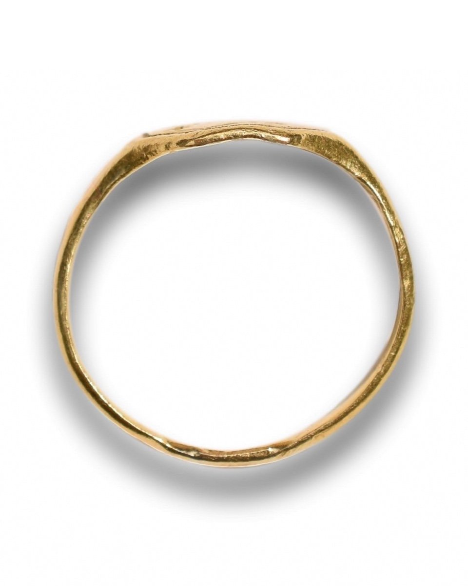 Chevalière En Or Fin Carat Gravée d'Un Faucon. Anglais, Début Du XVIIe Siècle. -photo-5