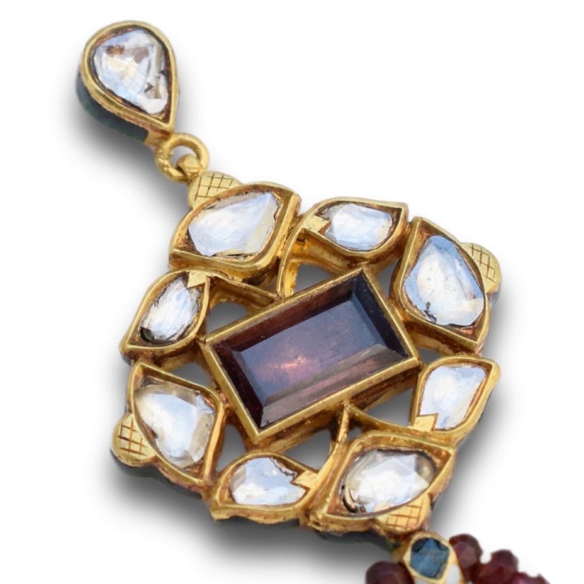 Enamel And Gold Pendant With Diamonds And A Table Cut Garnet. Indian, Circa 1900-photo-2