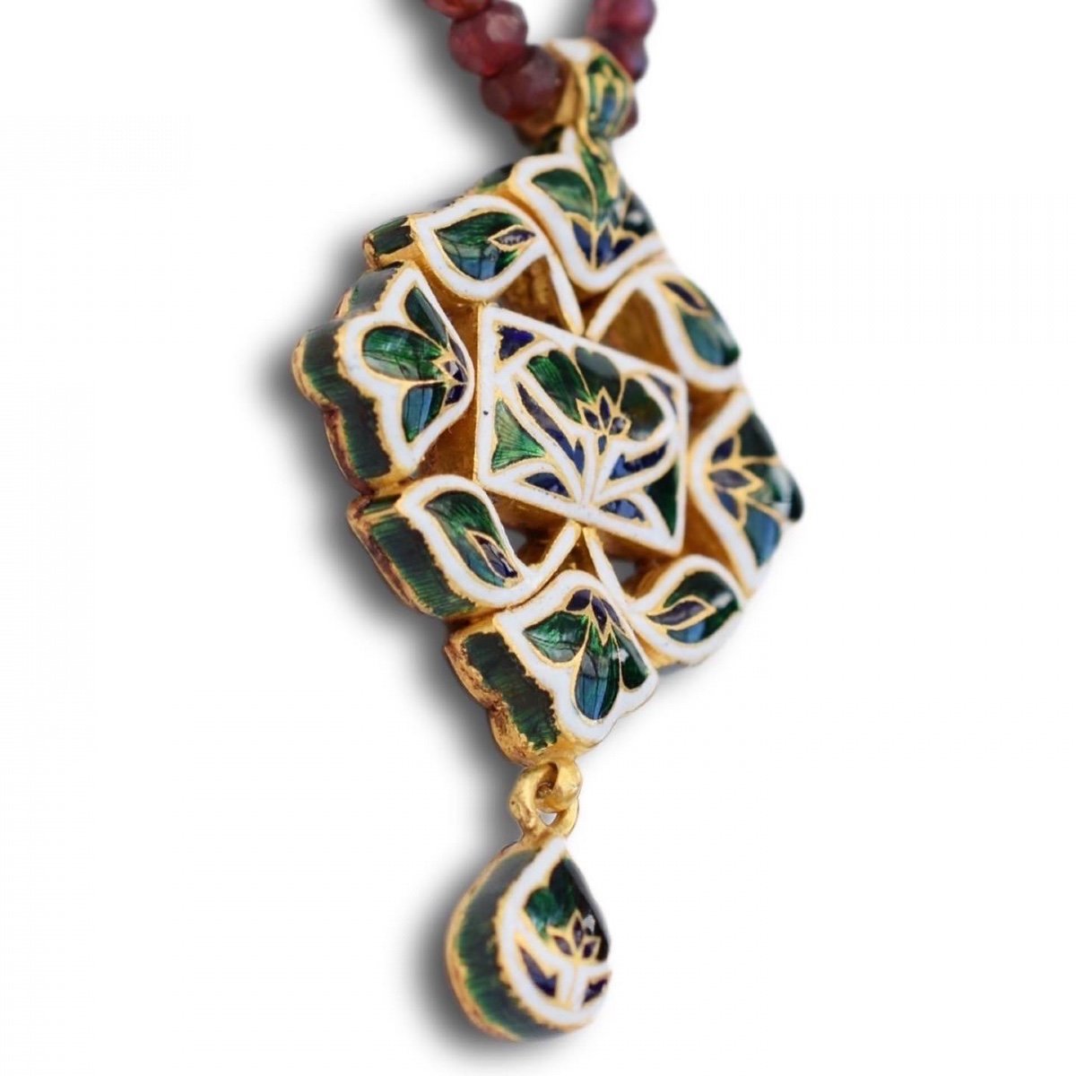 Enamel And Gold Pendant With Diamonds And A Table Cut Garnet. Indian, Circa 1900-photo-3