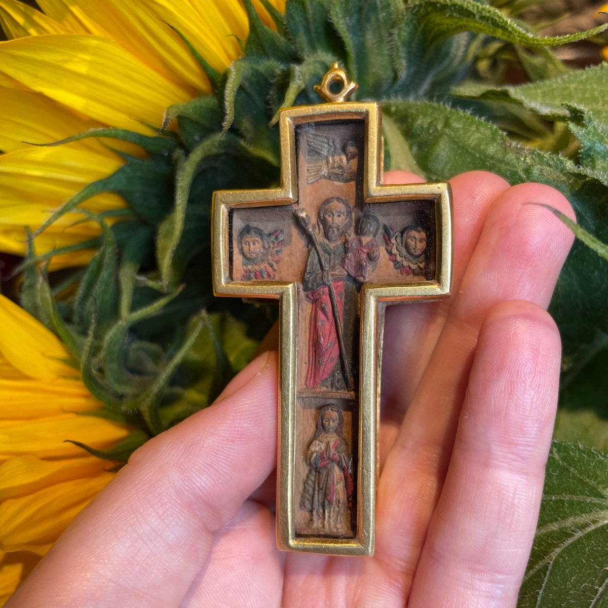 Extraordinaire Pendentif Croix En Bois Monté Sur Or. Mexicain, Vers 1600. -photo-4