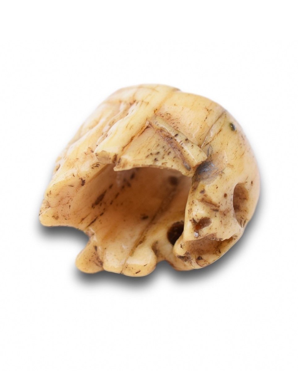 A Carved Bone Janus Chaplet Bead. French, 17th Century.-photo-4