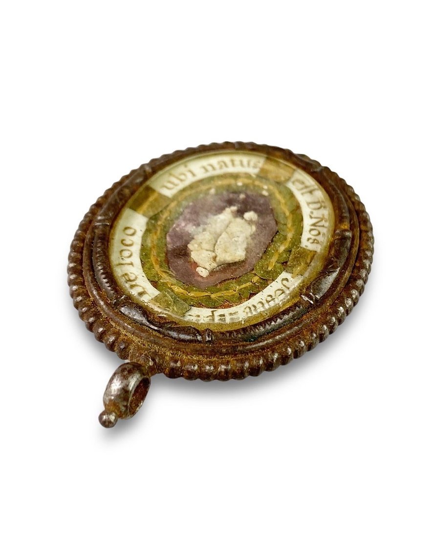 Steel Reliquary Pendant. Spanish, 17th Century.-photo-3