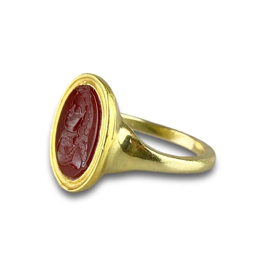 Bague Avec Intaille De Joseph I (1678-1711). Bague En Or Du XVIIe Siècle, Plus Tardive.-photo-3