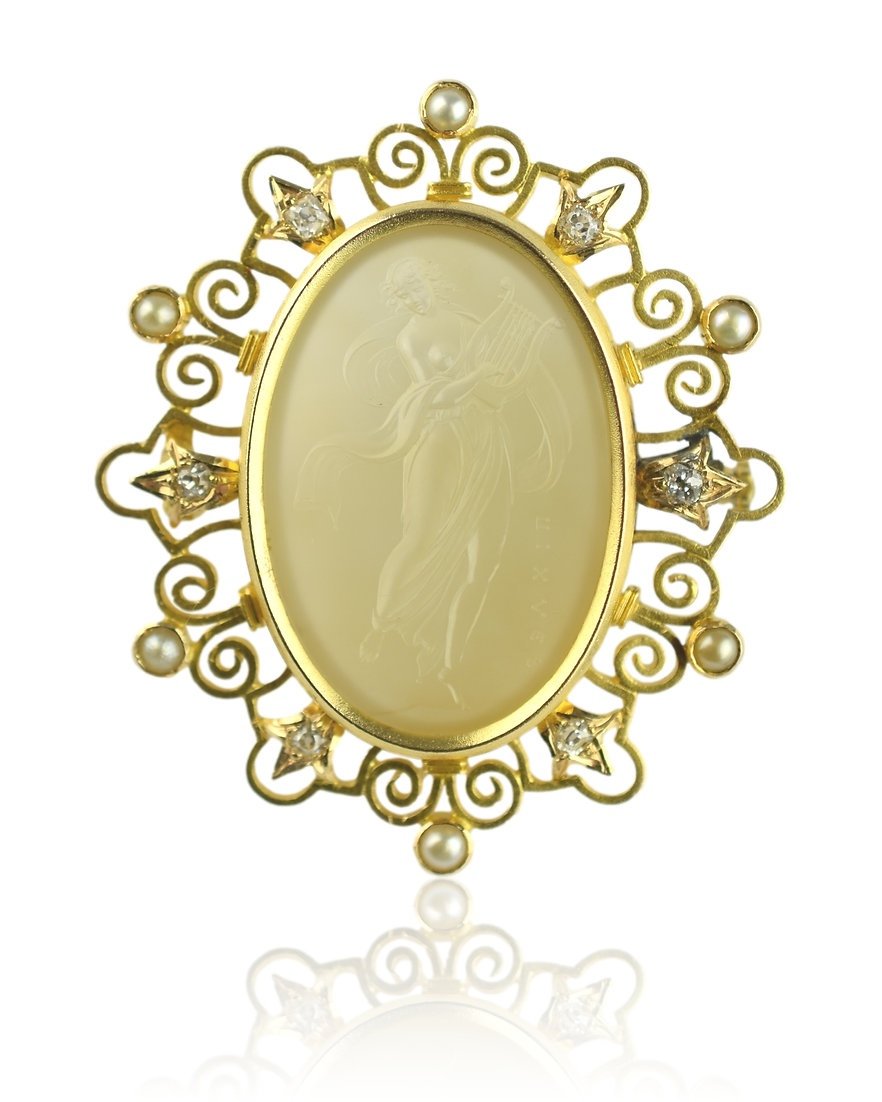 Intaille En Calcédoine De La Muse Erato Par Giovanni Pichler (c.1734 - 1791)  