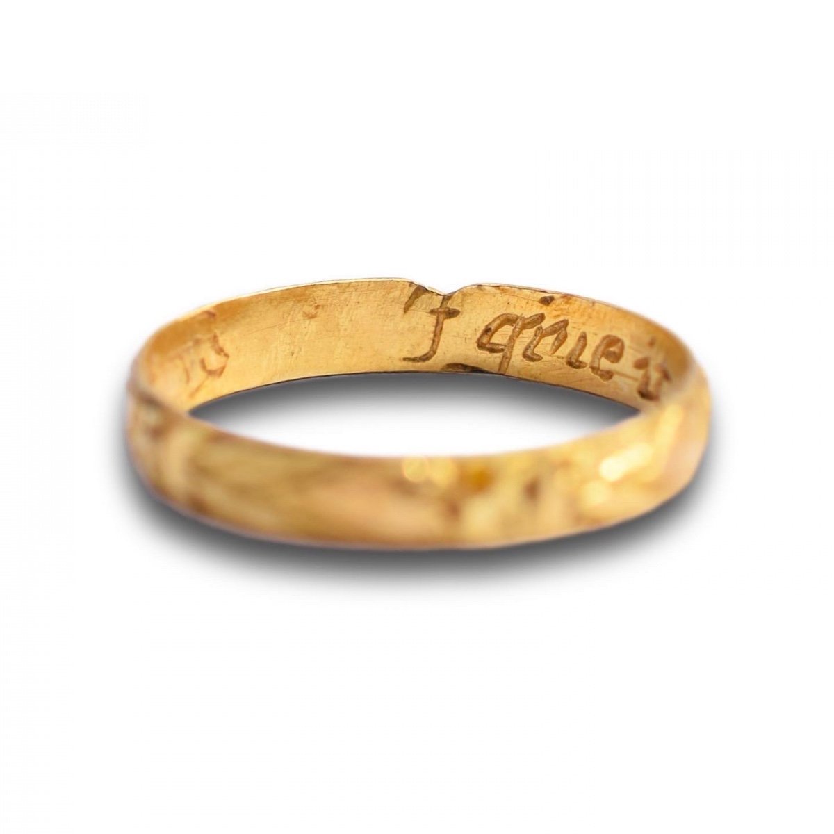 Bague en or de la période Stuart avec les mots "Je te le donne pour penser à moi" -photo-2
