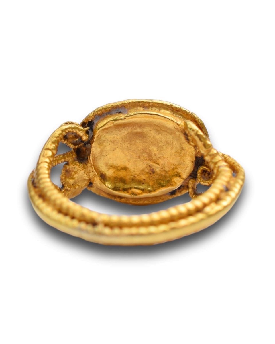 Ancient Roman Gold Ring With A Nicolo Intaglio Of A Bearded Bacchus As A Herm.-photo-2