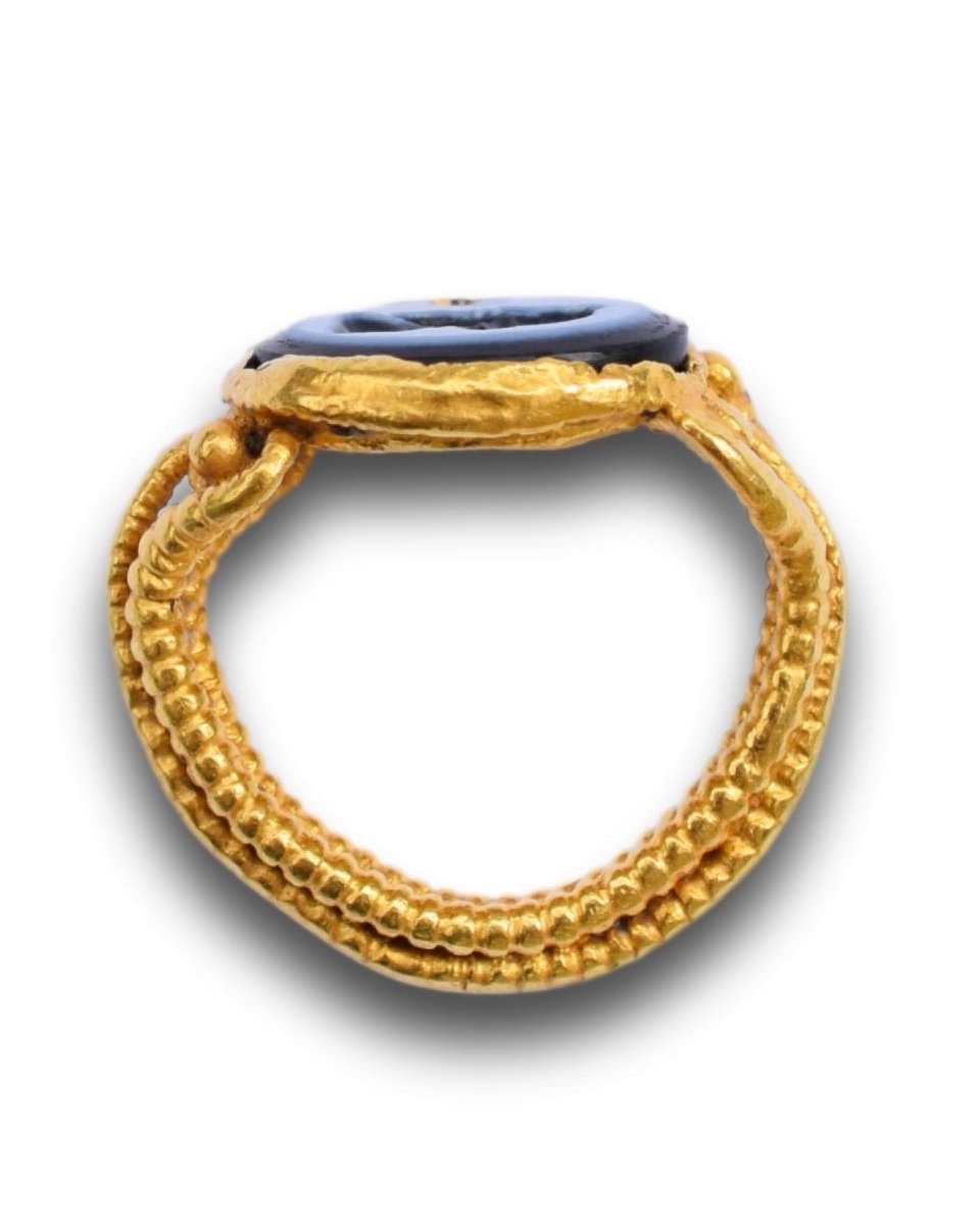 Bague En Or De La Rome Antique Avec Une Intaille Nicolo d'Un Bacchus Barbu En Hermès.-photo-4