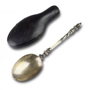 Rare Folding Silver Spoon With A Mermaid. English Or Dutch, 17th Century.