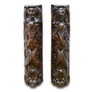 Paire De Pilastres En Noyer En Forme De Grotesques. Français, Fin Du XVIe Siècle.  