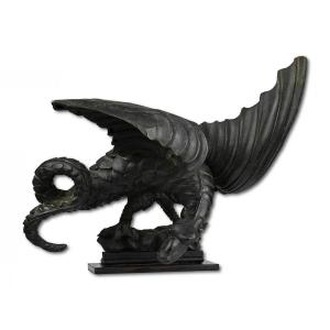 Sculpture En Bois Noirci Représentant Un Dragon. Anglais, 19ème Siècle.  