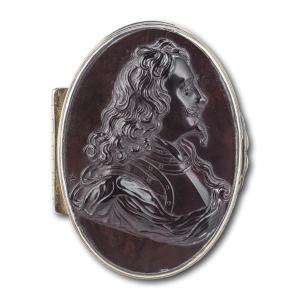 John Obrisset Tortoiseshell Snuff Box Of Charles I. English, 18th Century.