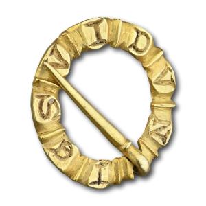 Miniature Devotional Gold Ring Brooch. English Or French, 13th - 14th Century.
