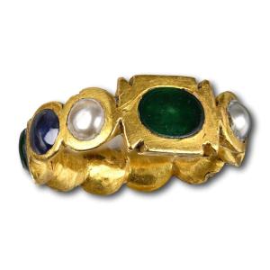 Ancient Gold, Pearl, Garnet, Emerald And Sapphire Ring. Roman, 4th Century Ad.