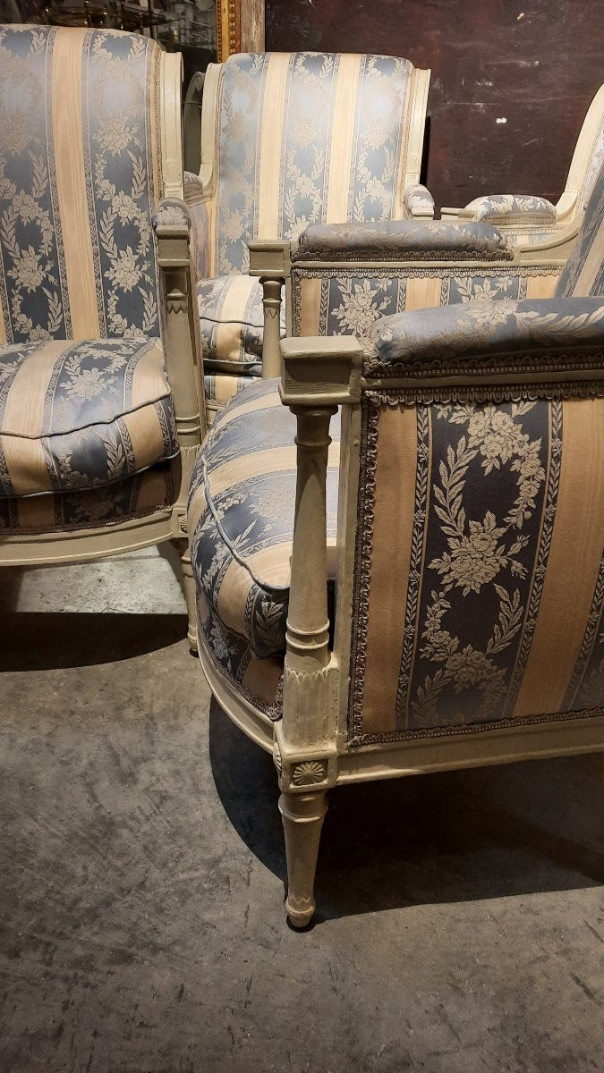 Set Of Four Louis XVI Style Carved Wooden Bergère Chairs -photo-3