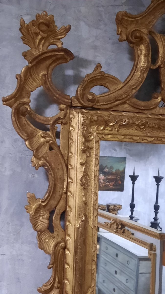 Grand miroir italien en bois sculpté de style rocaille-photo-3