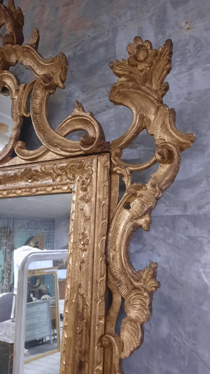 Grand miroir italien en bois sculpté de style rocaille-photo-4