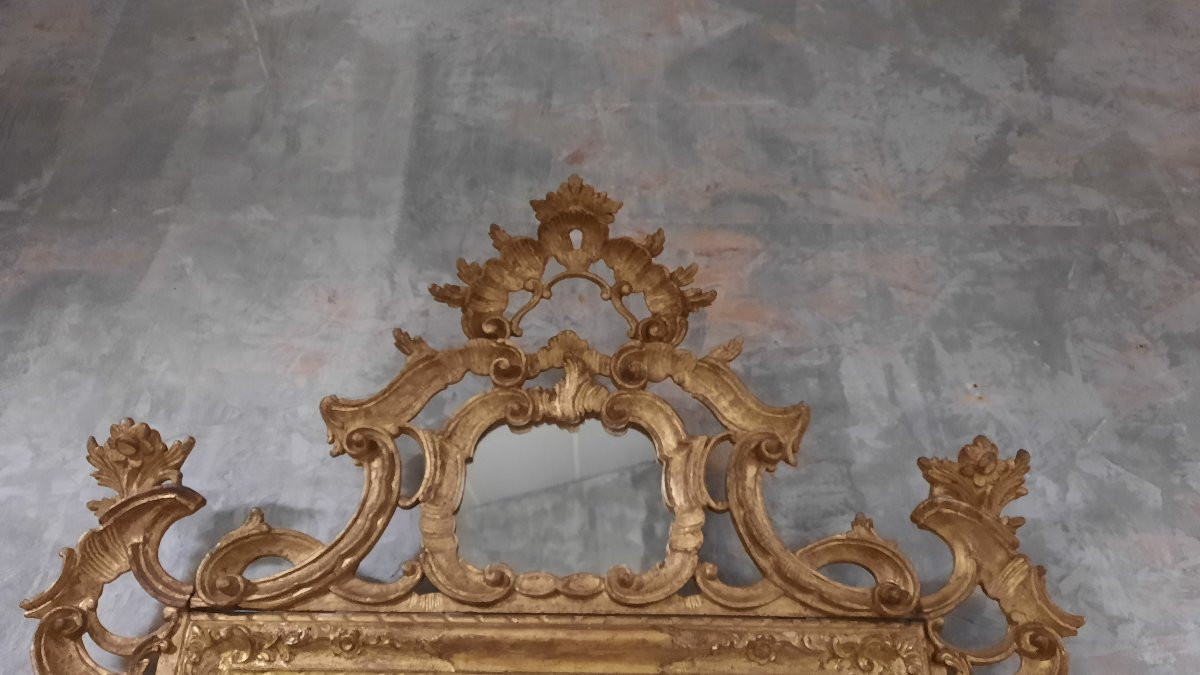 Grand miroir italien en bois sculpté de style rocaille-photo-3