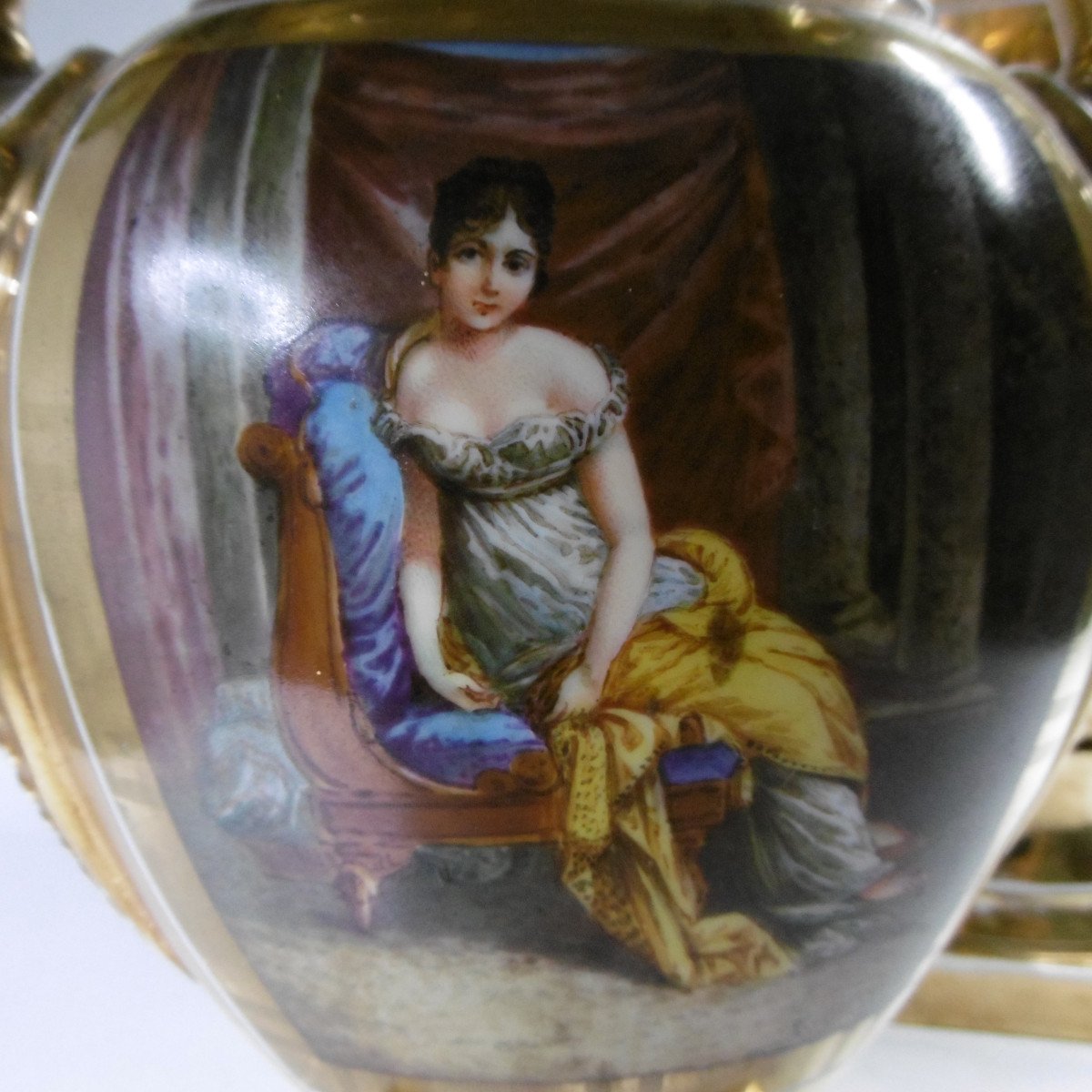 Paire de  Vases En Porcelaine De Paris Empire figurant l'Imperatrice Josephine & Pauline Bonaparte  d'Epoque XIXéme-photo-7