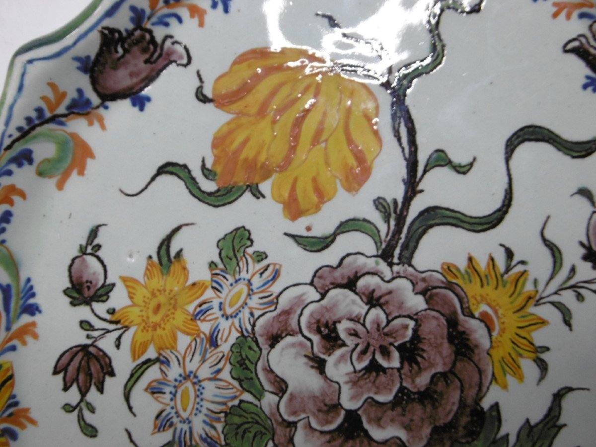 Plaque En Faience De Delft A Decor Floral d'Epoque XVIIIéme Siecle-photo-1