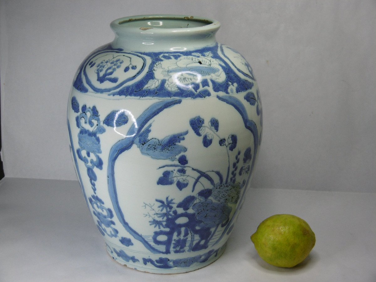 Faience De Delft Vase  A Decor Oriental d'Epoque XVIIéme  Siécle-photo-1