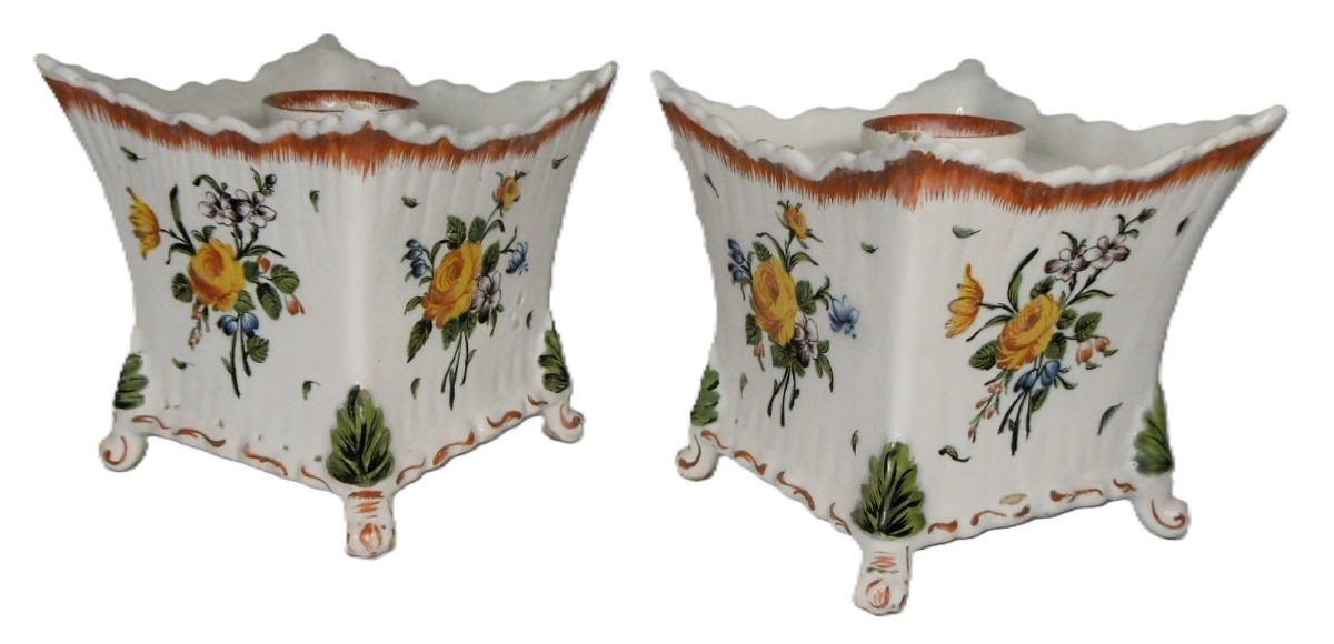 Sinceny Earthenware Pair Of Yellow Rose Bouquetieres From The 18th Century