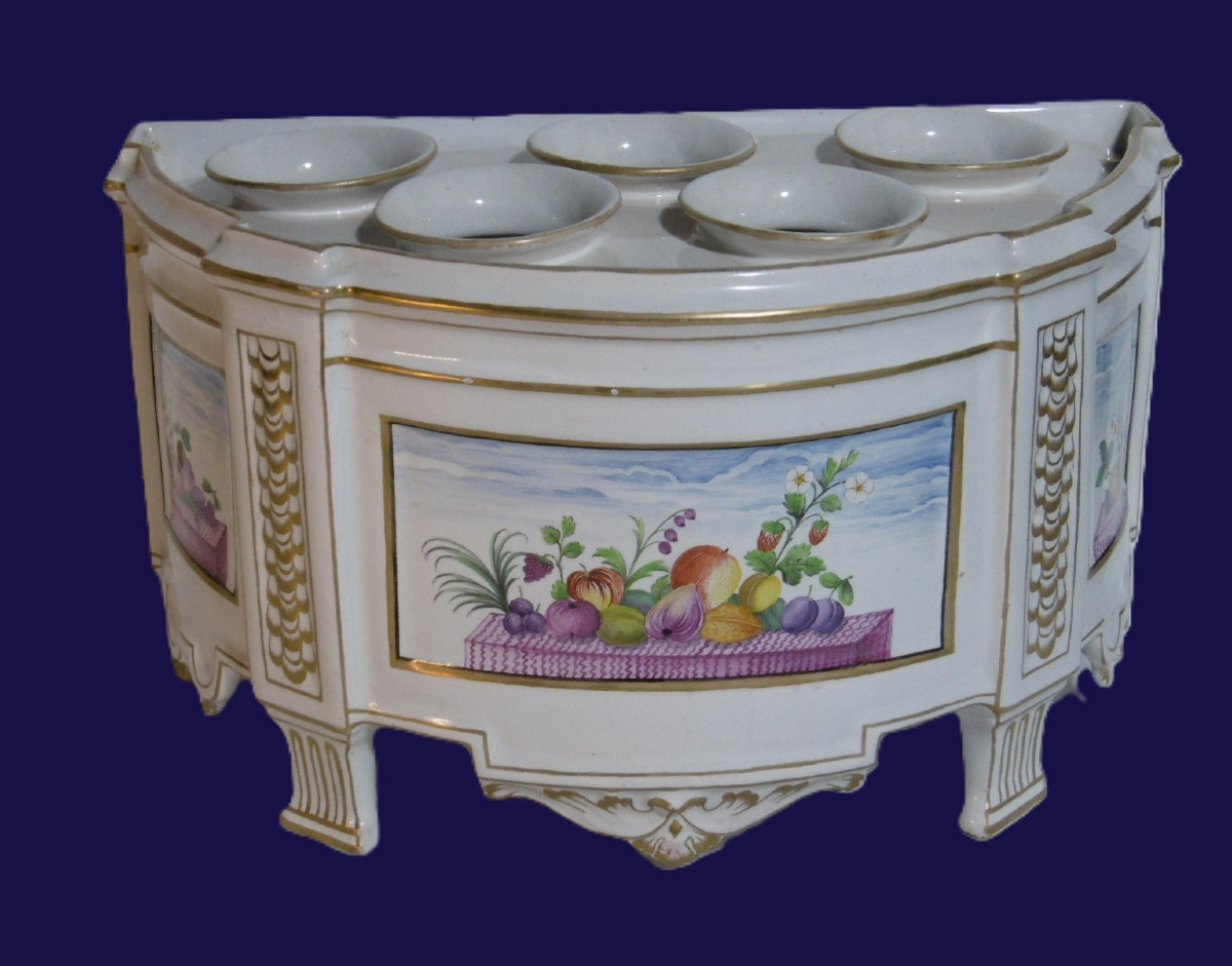Saint Clement Faience Onion Crate From The Louis XVI Period (18th Century)