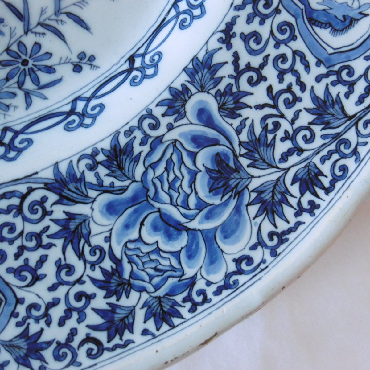 Large Delftware Platter (56.5 Cm) Marked Ak For Adrianus Kocx, Late 17th Century -photo-4