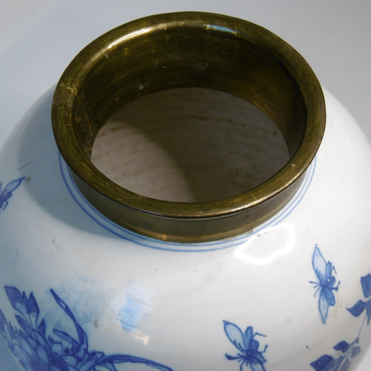 Delft Fireware XVIIth Century Vase Mounted In Bronze-photo-2