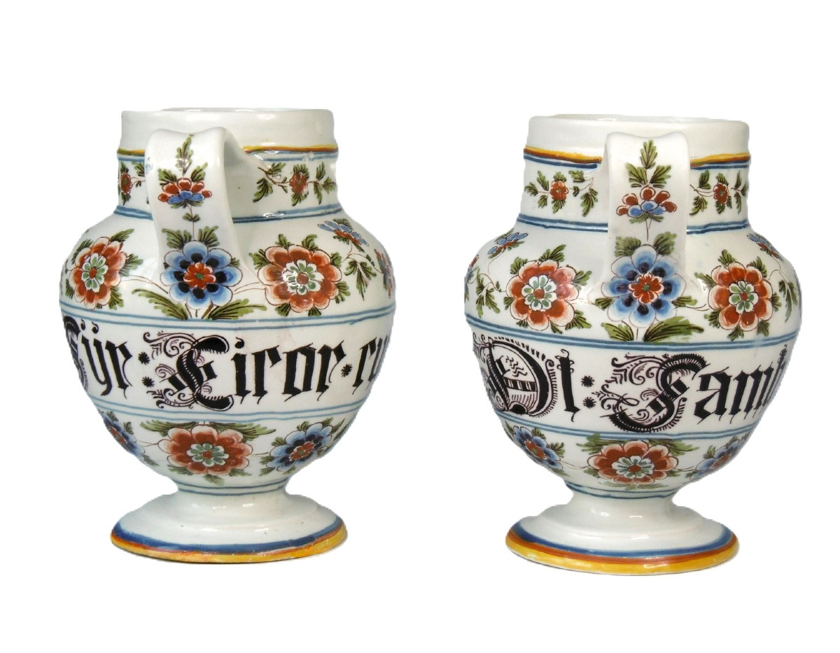 FAIENCE DE NOVE ANTONIBON PAIRE DE CHEVRETTES DE PHARMACIE D'EPOQUE XVIIIéme SIECLE