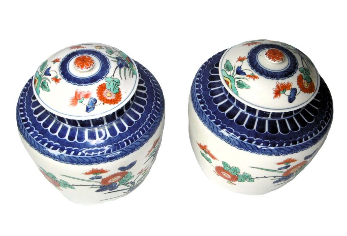 Pair Of Imari Kakiemon Style Porcelain Vessels,paris, XIXth Century Production,marked-photo-1
