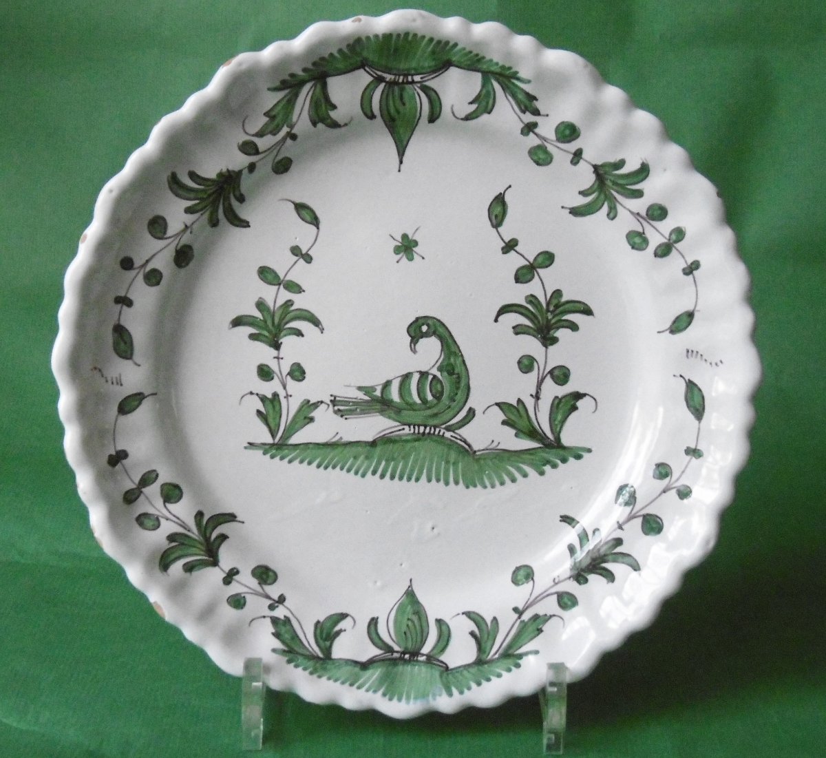 FAIENCE DE SAMADET ASSIETTE A LA PALOMBE D'EPOQUE XVIIIéme SIECLE