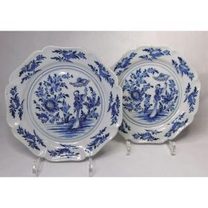 Delft Paire d'Assiettes Au Chinois d'Epoque XVIIIéme